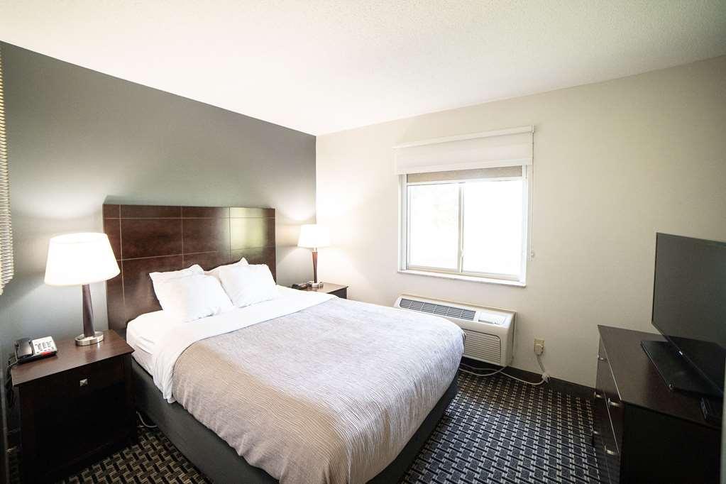 Quality & Near Prairie Lakes Ice Arena Hotel 3*