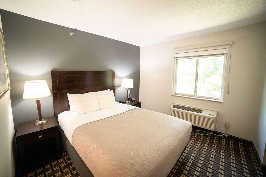 Quality & Near Prairie Lakes Ice Arena Hotel Watertown